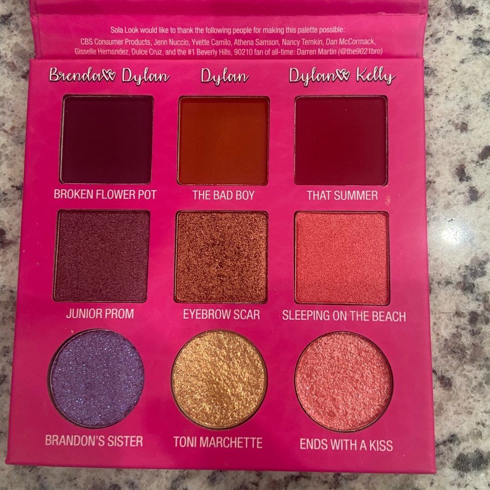 Sola makeup Beverly Hills 90210 palette